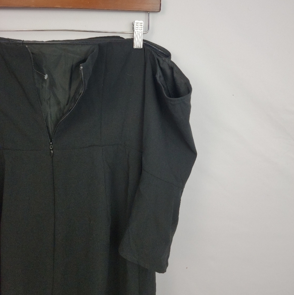 Women's size 6 cupcakes and Cashmere off the shoulder dress - Picture 7 of 7